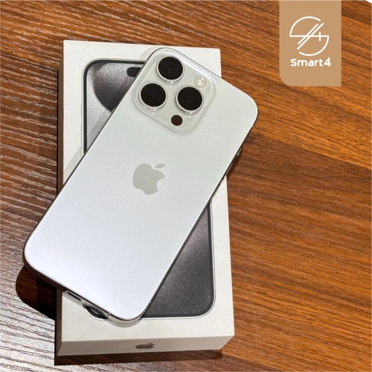 【 二手專區 iPhone 】iPhone 15Pro 256G 白色